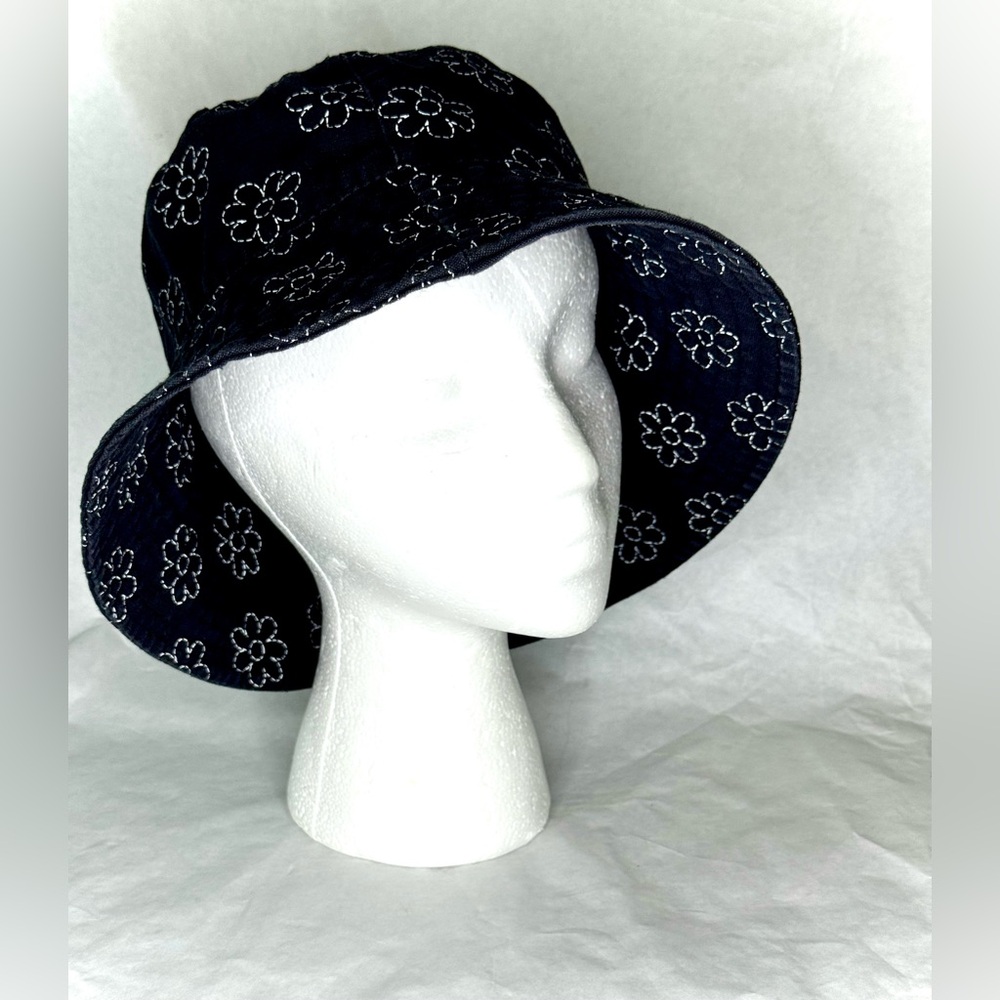 Tween Embroidered White & Black Floral Bucket Hat